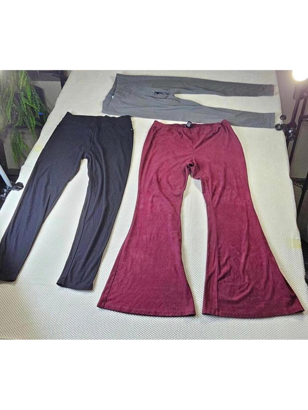 Set of Three Women's Casual Pants in Black, Gray, and Burgundy Old Navy & LD